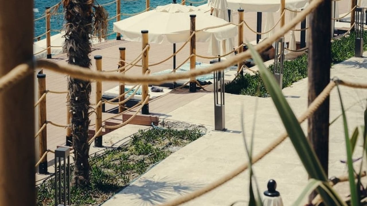 Lures Hotel Beach Club manzara