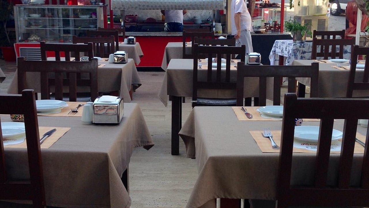 Ata Kebab House ambiyans
