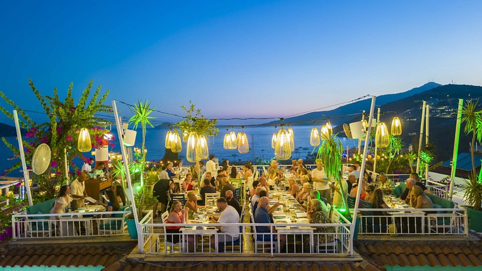 Mey Terrace Restaurant & Cocktail Bar